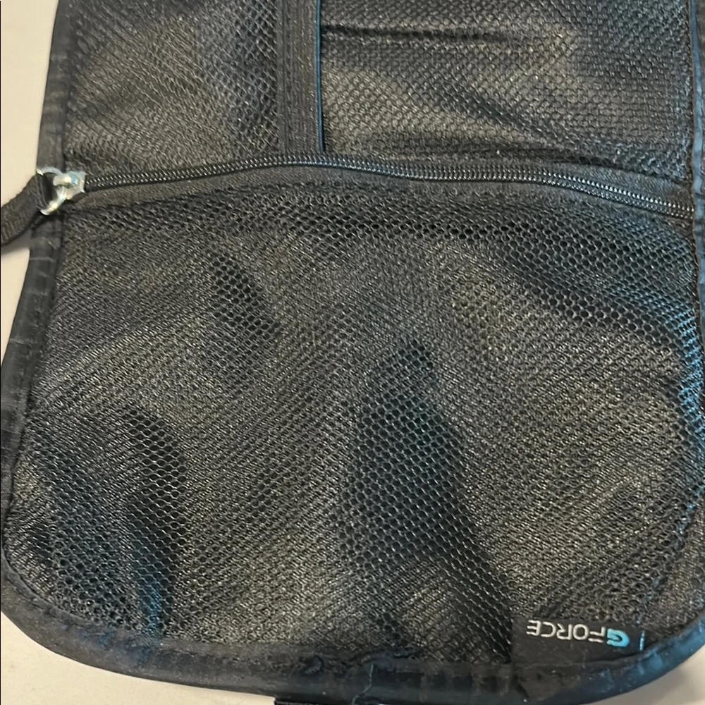 G/FORE Black Phone Holster with Secure Clip